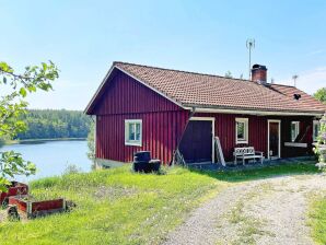 4 Sterne Ferienhaus in NORRTÄLJE - Norrtälje - image1