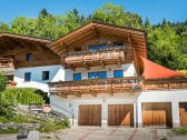 Chalet Schlossblick Südansicht im Sommer