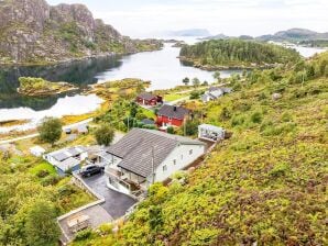 10 Personen Ferienhaus in Kalvåg - Svelgen - image1