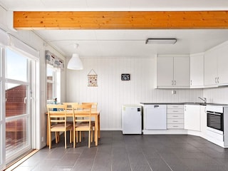 Holiday house Bøvågen  10