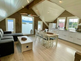 Holiday house Auklandshamn  24