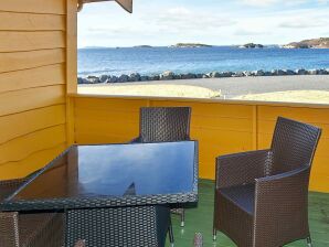 Holiday house 6 person holiday home in Aukra - Tornes - image1