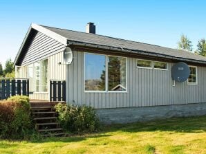 12 Personen Ferienhaus in Kvenvær - Kvenvær - image1