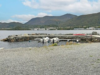 Holiday house Brattvåg  24