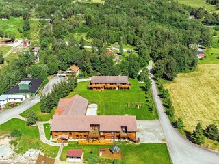 Apartment Eresfjord Außenaufnahme 6