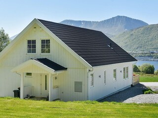 Holiday house Brattvåg Outdoor Recording 3