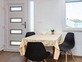 Apartment Tisno Ausstattung 1