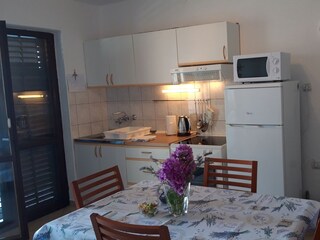 Apartment Stomorska Ausstattung 5