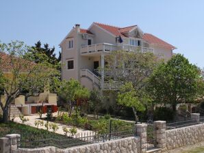 One bedroom apartment with balcony and sea view Vrsi - Mulo, Zadar (A-3276-a) - Vrsi - image1