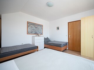 Apartment Vrsi Ausstattung 11