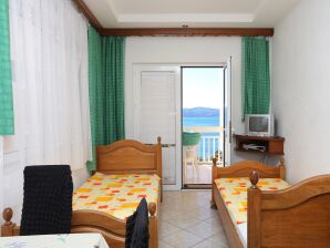 One bedroom apartment with terrace and sea view Stanići, Omiš (A-2818-e) - Stanici - image1