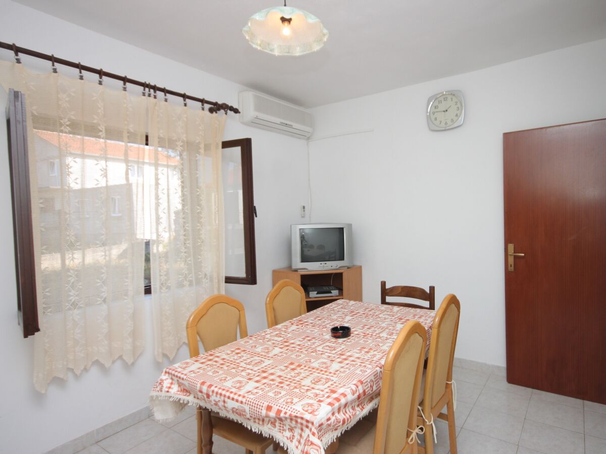 Apartment Sali Features 1