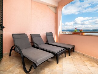 Apartment Turanj Features 9