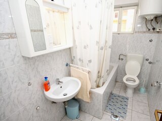 Apartment Kaštel Stari Features 3