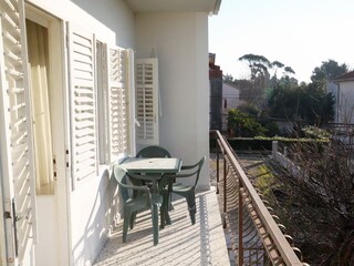 Apartment Kaštel Stari Features 8