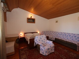Apartment Baška Voda Features 1