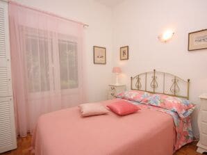 Three bedroom apartment near beach Splitska, Brač (A-2865-a) - Splitska - image1