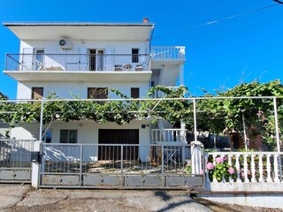 Apartment Slatine Features 10