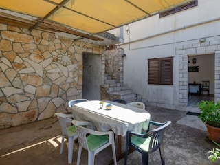 Apartment Zavalatica Features 9
