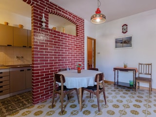Apartment Zavalatica Features 13