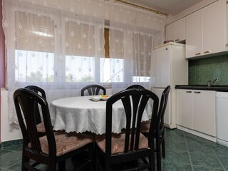 Apartment Jesenice bei Dugi Rat Ausstattung 5