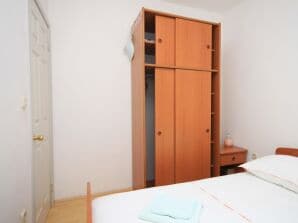 Two bedroom apartment near beach Kukljica, Ugljan (A-8252-a) - Kukljica (Ugljan) - image1