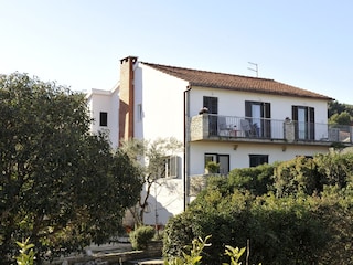 Apartment Arbanija Ausstattung 6