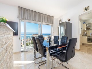 Apartment Duće Features 25