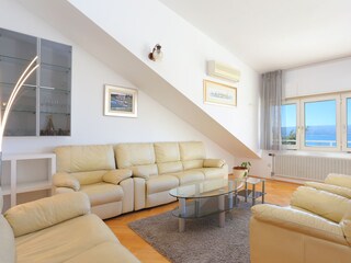 Apartment Duće Features 36