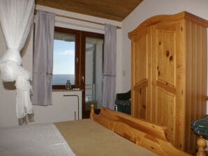 Two bedroom apartment with balcony and sea view Duće, Omiš (A-945-b) - Duće - image1