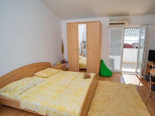 Apartment Jesenice bei Dugi Rat Features 2