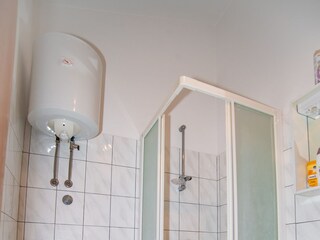 Apartment Jesenice bei Dugi Rat Features 10