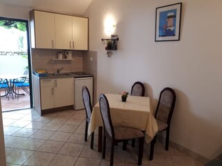 Apartment Drvenik Features 2