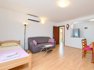 Apartment Ćunski Ausstattung 1