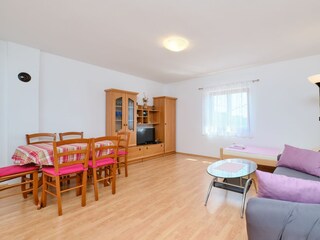 Apartment Ćunski Ausstattung 2