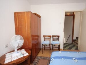 Three bedroom apartment with terrace Vis (A-2477-b) - Vis (Town) - image1