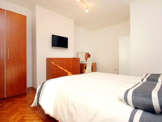 Apartment Lumbarda Features 3