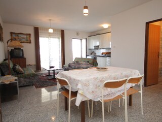 Apartment Povljana Ausstattung 4