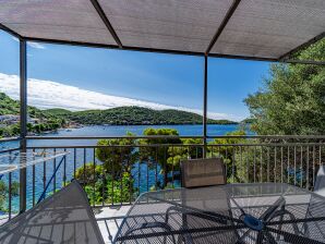 One bedroom apartment near beach Ubli, Lastovo (A-8344-a) - Pasadur - image1