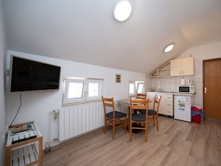 Apartment Vrsi Ausstattung 1