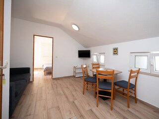 Apartment Vrsi Features 10