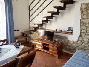 Two bedroom apartment with balcony and sea view Gradac, Makarska (A-6661-b) - Gradac - image1