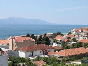 Two bedroom apartment with balcony and sea view Gradac, Makarska (A-6661-b) - Gradac - image1