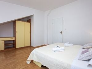 One bedroom apartment with balcony and sea view Tisno, Murter (A-815-b) - Tisno - image1