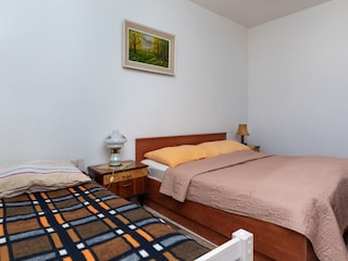 Apartment Jesenice bei Dugi Rat Features 13