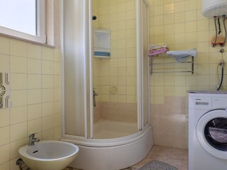 Apartment Jesenice bei Dugi Rat Features 16