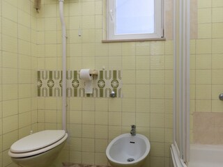 Apartment Jesenice bei Dugi Rat Features 18