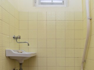 Apartment Jesenice bei Dugi Rat Features 19