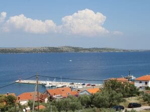 Two bedroom apartment with terrace and sea view Sali, Dugi otok (A-8152-b) - Sali - image1
