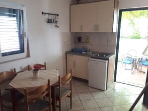 One bedroom apartment near beach Zaostrog, Makarska (A-6659-a) - Drvenik - image1